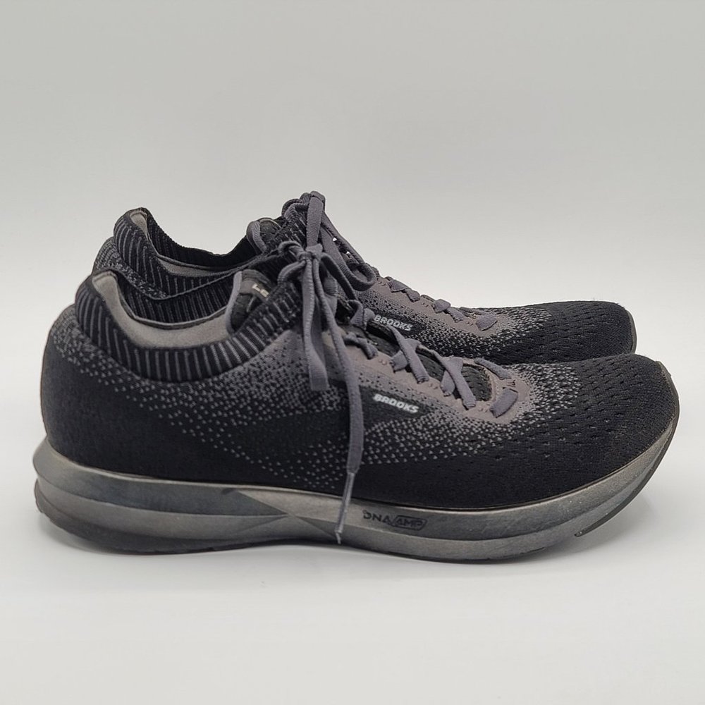 Brooks Levitate 2 Women's 1202791B038 Size 9.5 Medium.